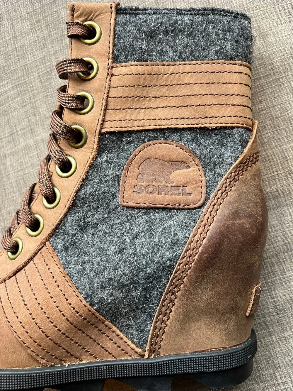 Sorel Lexie Wedge Boots Waterproof Brown Leather Gray Felt 6.5